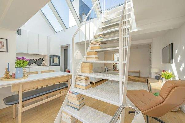 Treppe zur Dachterrasse