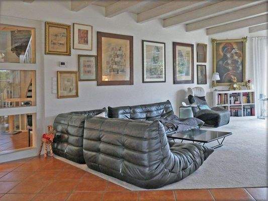 Linke Seite Wohnzimmer