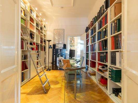 Stilvolle Bibliothek