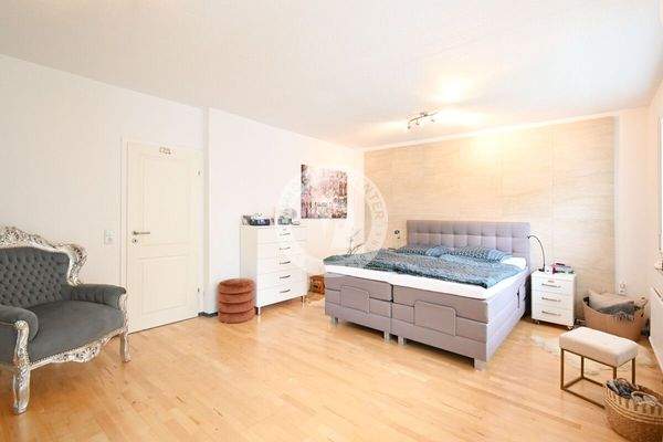 Schlafzimmer (Blick 1)