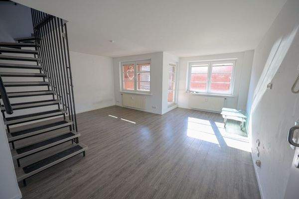 bee3d303-40fa-4443-bd50-0a0a960d4954