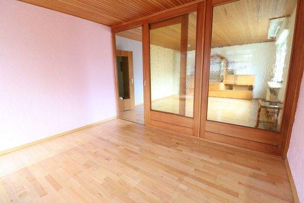 Esszimmer mit Zugang Wohnzimmer