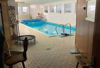 Blick zum Pool