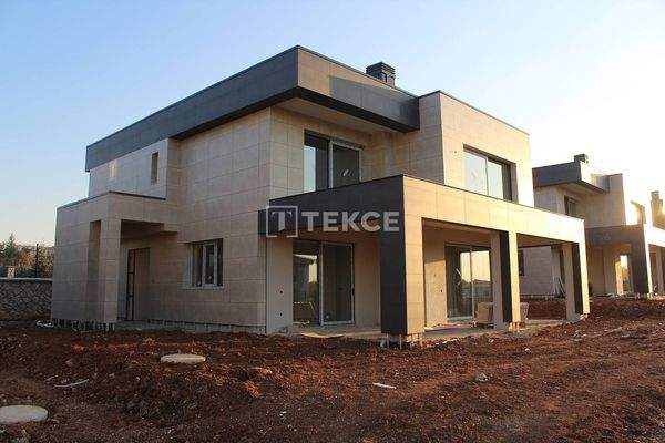 Luxe Villas with Optional Amenities in İncek Ankara
