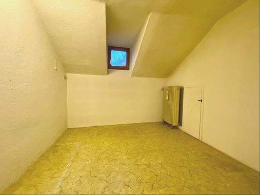 flexibel nutzbares Zimmer im Dachgeschoss
