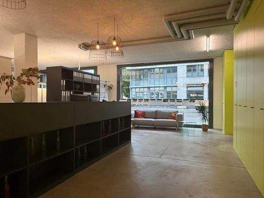 Erdgeschoss Empfangsbereich.JPG