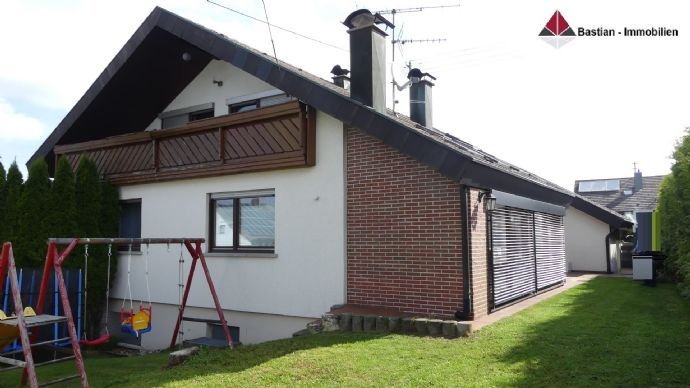 2 Haus - Giebelseite u. Rückseite 