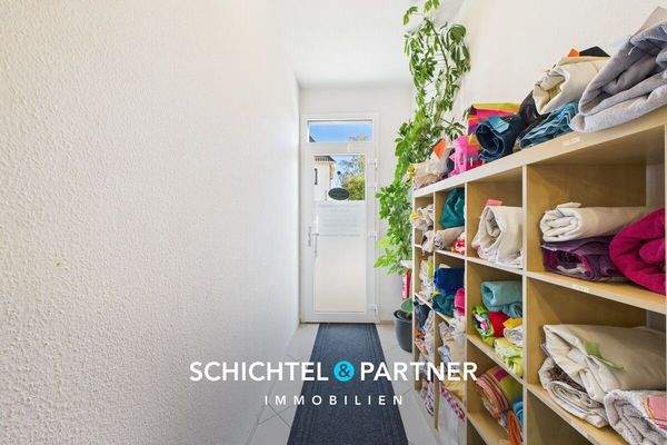 S&P | Eingangsbereich