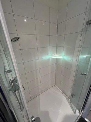 .. mit Dusche