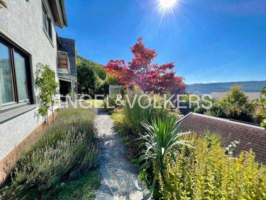 Traumhaft angelegter Garten