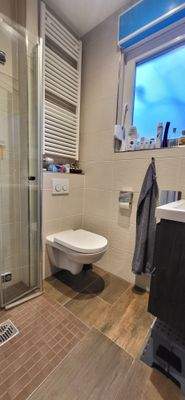 Neuwertiges Duschbad 