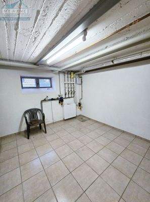  weiterer Kellerraum, sauber, gefliest