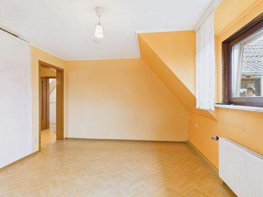 CAM04379G0-PR0076-STILL030