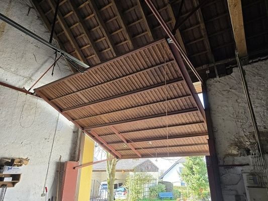 Schwingtor Anbau links