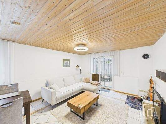 CAM02839G0-PR0320-STILL028