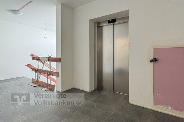 Treppenhaus-Aufzug