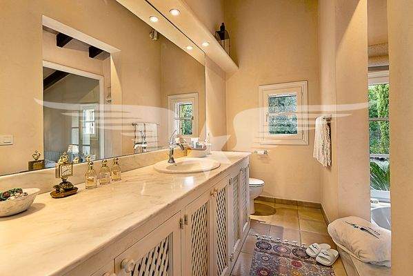 Badezimmer Master-Suite