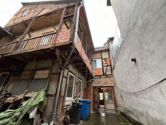 Anbau mit Laubengang