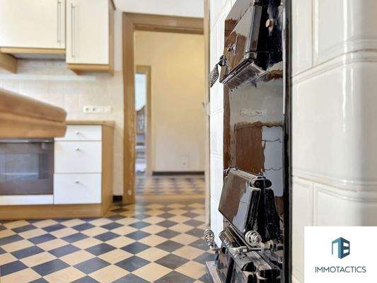 Gusskachelofen Küche EG Hauptgebäude