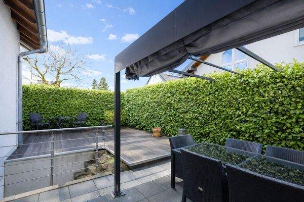 Großzügige Terrasse 