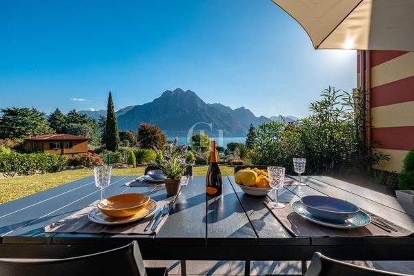 Terrasse und Aussicht