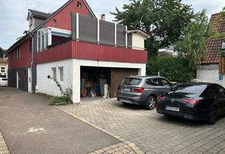 Haus Terrasse und Doppelgarage