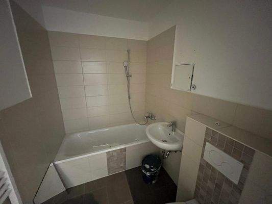 Badezimmer mit Wanne