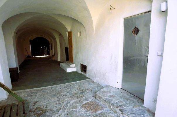 1746786279_bFLw1tOgCX