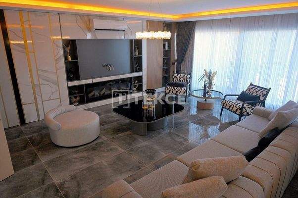 Stylish Villa in a Peaceful Location in Oba Alanya