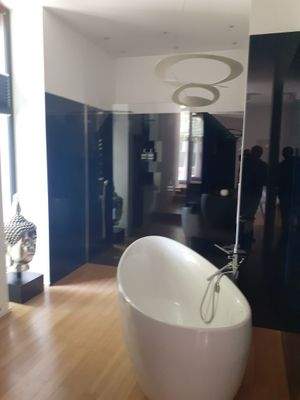 villa licht Badezimmer.jpg