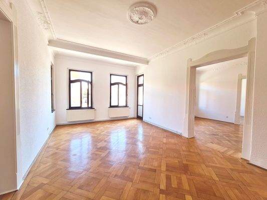 Z2 - Zimmer mitte mit Balkonzugang