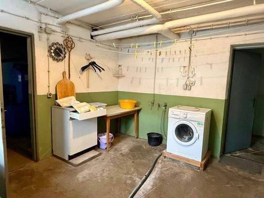 Waschraum Keller