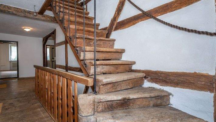 Treppenaufgang zum DG