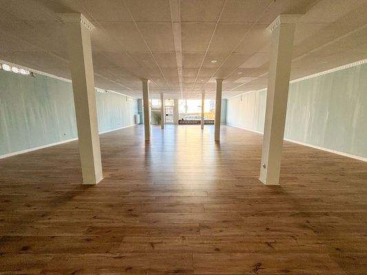 8 Ladenfläche Kassensicht