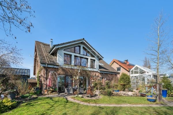 Garten mit Terrasse