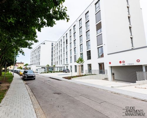 Gebäudeansicht 2.jpg