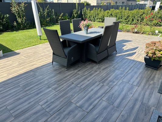 offene Terrasse in Südwesten