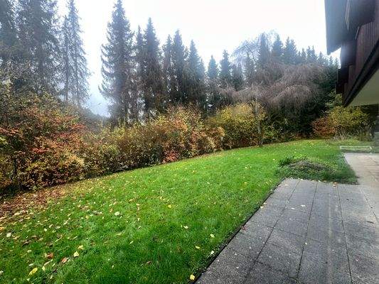 Garten mit Außenterrasse