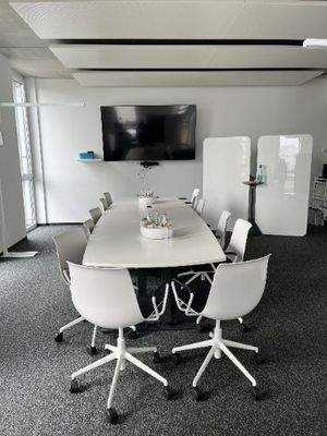 großer Meetingraum