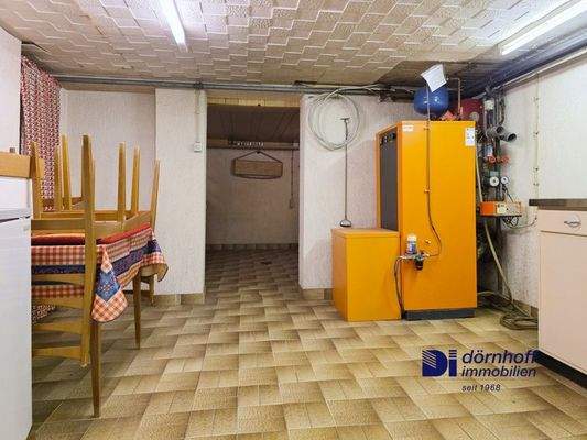 Partyraum/Heizung UG