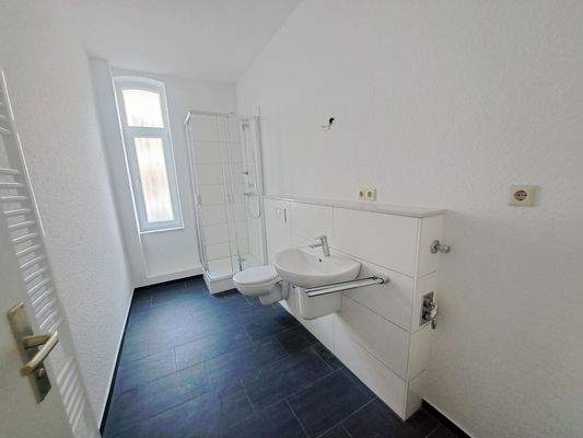 Duschbad mit Fenster