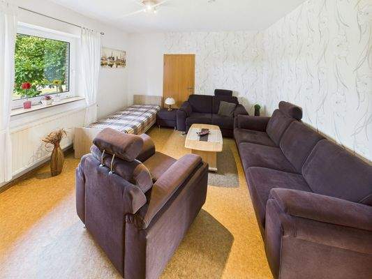 CAM03784G0-PR0076-STILL020