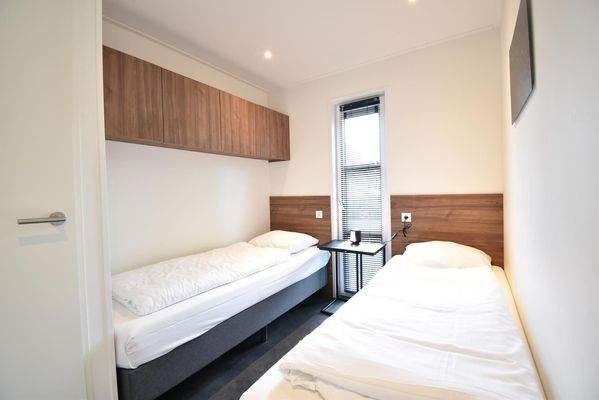 ferienhaus-kaufen-biddinghuizen-hauptschlafzimmer-