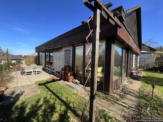 seitliche "Sonnen-Terrasse"