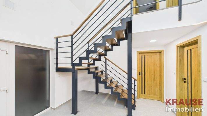 CAM03555G0-PR0114-STILL035