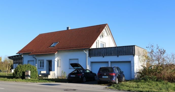 Zweifamilienhaus in Bruckberg zu verkaufen