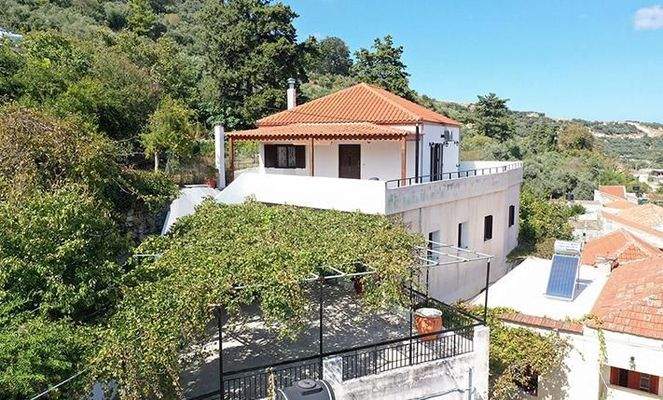 Kreta, Topolia: Charmantes Steinhaus zu verkaufen