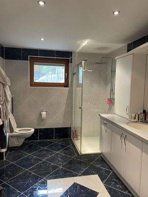 Badezimmer Wohneinheit 2