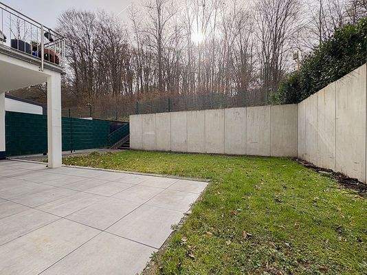 Impression Terrasse mit Garten