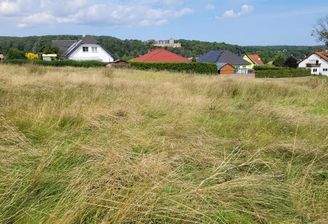 Das Grundstück noch unbebaut